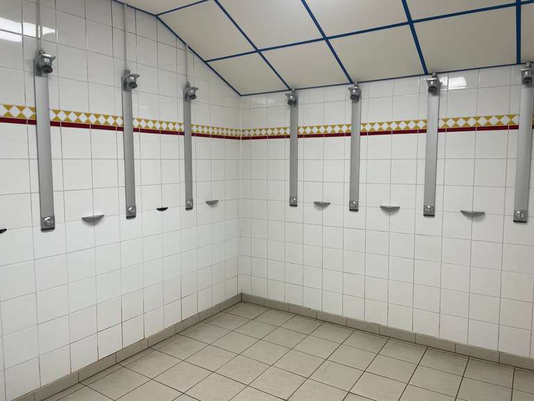 douches vestiaires RC Lens